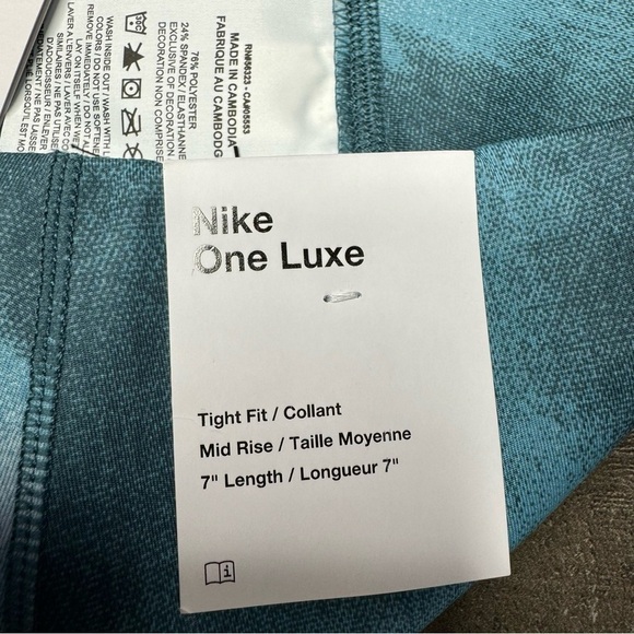 NWT Nike Mid Rise Bike Short size Large - Picture 7 of 10